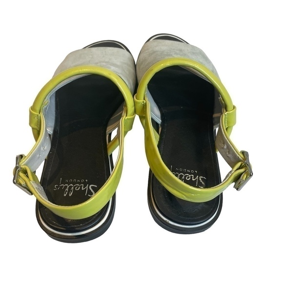 Grey Suede and Lime Trim Sandel💛🤍 - Picture 3 of 10